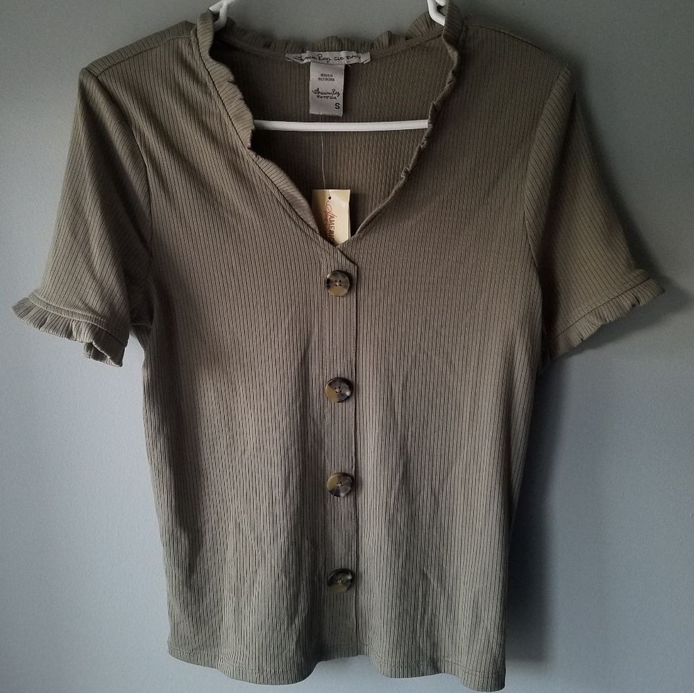 Bundle of 4 NWT Juniors Size Small Shirt - Picture 10 of 12
